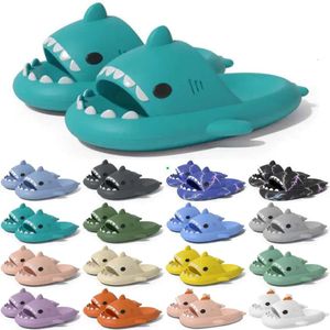 Expédition de requins glissades gratuites une pantoufle de sandale de concepteur pour les sandales Gai Pantoufle Mules Men Women Slippers Trainers Flip Flops Sandles Col F3d S wo S
