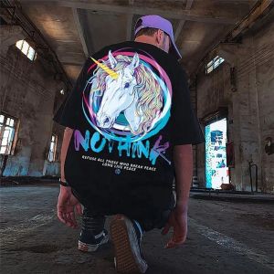 Chemises Summer Unicorn Tshirt Male mâle drôle Haruku Tshirt Streetwear Men Fashion Japon Hip Hop Loose Malf Massive Gothic T-shirts Femme