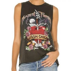 Shirts Super Chique Vintage Black Thunder Grafische print T -shirt voor vrouwen Sleevless T -shirt Summer Boho Top Grafische T -stukken Woman T -shirts