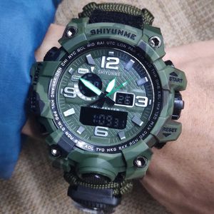 Shiyunme herenhorloge led digitale klok waterdichte s schok herenhorloge kompas militair veld lichtgevend horloge reloj de hombre g1022