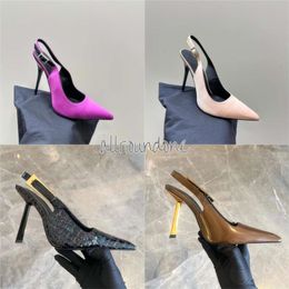 Sandalias de tacones altos de diseñador de zapateros Sandalias de cuero de patente roja y negra zapatos de marca lujosos zapatos profesionales zapatos banquetes
