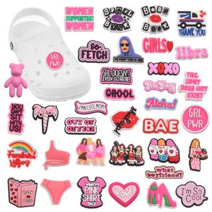 Accesorios para piezas de zapatos 1 Buah PVC I 'M A Cool Mom Love s Woman Pink Garden Hebilla Decoraciones Fit Croc Jibz Charm Party Kado 230425