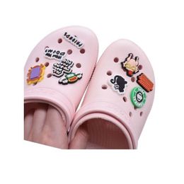 Pièces de chaussures Accessoires 100 Pcs Personnalisé Style Mexicain Pvc Charmes Shoecharm Boucles De Mode En Caoutchouc Souple Jibitz Pour Clog Chaussures Br Série Au Hasard