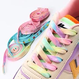 Pièces de chaussures Accessoires 1 paire de lacets d'impression de mode lacets élastiques pour baskets chaussures de style mignon chaussures décontractées 120CM140CM160CM largeur 08CM 231124