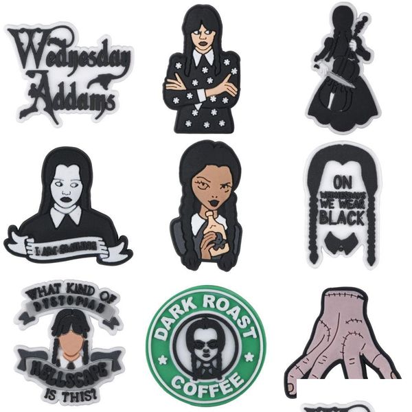 Accessoires de pièces de chaussures 2023 PVC Mercredi Addams Family Clog Charms Fit Buckles Buckles Red Heart Gift For Friend Avatar F Series au hasard