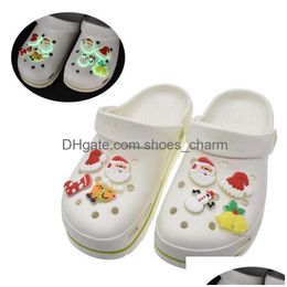 Schoenonderdelen accessoires 21 stks schattige santa christma kousen charmes luminous ornament voor croc jibz kinderen feestgeschenken drop levering sh dh1yo