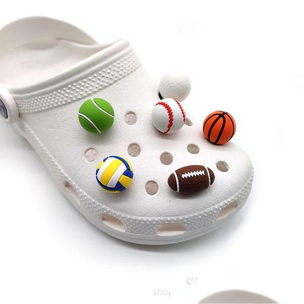Pièces de chaussures Accessoires 3D Sport Basketball Ball Football Baseball Jibitz Clog Charms Clog Pins Drop Delivery Chaussures Série Au Hasard