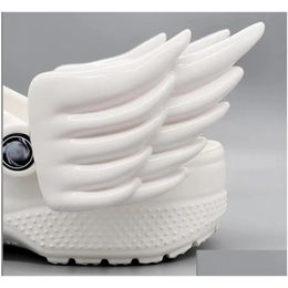 Accesorios de piezas de zapatos Angel Wing Tail Colgante Encanto desmontable para Cro C Bubble Slides Sandalias PVC Decoraciones Navidad Cumpleaños Dhuhj