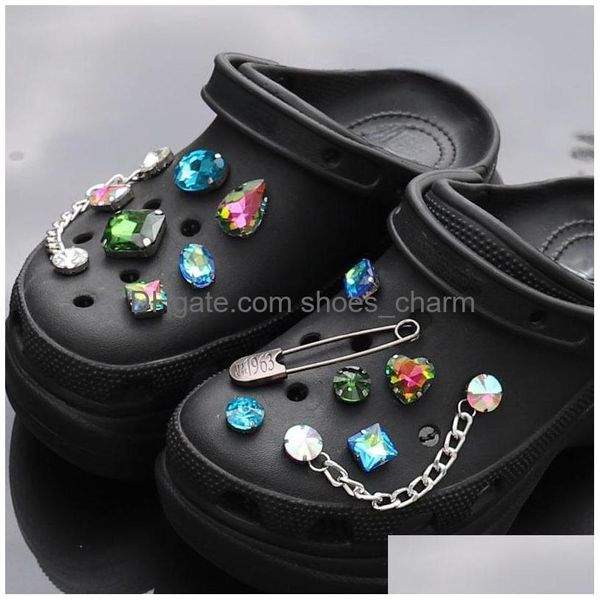 Pièces de chaussures Accessoires Bleu Paon Croc Charms Pin Colorf Diy Cristal Mignon Décoration Drop Delivery Chaussures Dhqyj