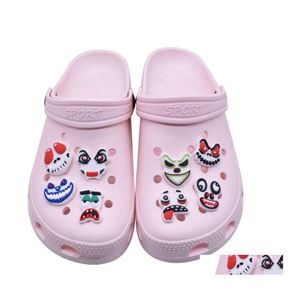 Pièces de chaussures Accessoires Cartoon Croc Charmes Décorations de sabot Pvc Boucle Boutons Cadeau d'anniversaire Vente en gros Drop Delivery Chaussures Dhdio