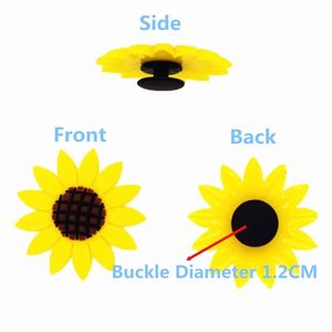 Pièces de chaussures Accessoires Dessin animé Fleur Nourriture Robot Jeu Pvc Boucle De Jardin Décorations De Sabot Diy Bracelets Charmes Jibz Drop Delivery Otxzs