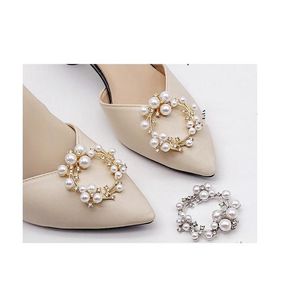 Pièces de chaussures Accessoires Chaussures en cristal Clip Décoration pour la fête de mariage de mariée Charms de fleurs Femmes Pompe Bottes Clips Ornement Drop Deliv Dhg7Y