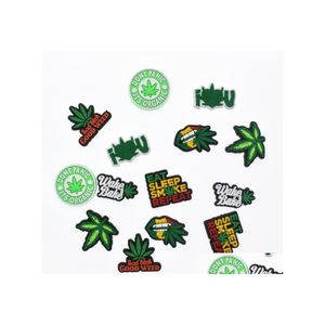 Piezas de zapatos Accesorios Hojas personalizadas Pvc suave Dibujos animados Croc Diferentes Unisexadt Happy 420 Leaf Charms para decoración Drop Delivery S Dhxpg