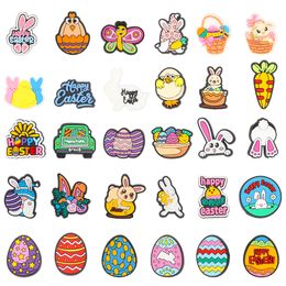  Accesorios de zapatillas Decoración de Pascua Charms Eggs Rabbits Zanahorias para Sandalias de muñeca de pulsera PVC Regalos Party Favor Cumpleaños Otkrz