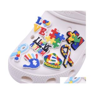 Pièces de chaussures Accessoires Livraison rapide Croc Chaussures Charms 100Pcs / Lot Personnalisé Sensibilisation à l'autisme Ribibon Pvc Shoecharm Buckles Fashion Sof Dhmge