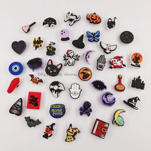 Schoen Onderdelen Accessoires Halloween Bedels Geschikt Voor Klomp Pins Meisjes Jongens Leuke Heks Pompoen Skl Kerstcadeau Decoratie Drop Levering Amp8M