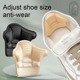 Pièces de chaussures Accessoires Autocollants de talon Protecteurs Sneaker Rétrécissement de la taille Semelles Anti-usure Coussinets de pieds Ajuster les inserts de coussin haut 231215