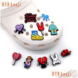 Accessoires de pièces de chaussures Hybkuaji Bad Bunny Charms Chaussures de gros décorations PVC Boucles pour 170-39-57 Drop livraison DHFG9