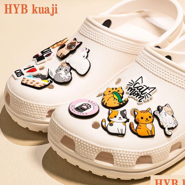 Accessoires de pièces de chaussures Hybkuaji personnalisé chat maman patte chaussures charmes chaussures en gros décorations boucles en PVC pour livraison directe chaussures acces Dhgmk