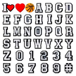 Schoenonderdelen Accessoires Letter Croc Charms Pack voor decoratie 09 Nummer Alphabet ABCZ -personages Love Heart Basketball Designer Shoe OT637