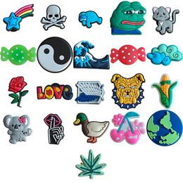 Schoen Onderdelen Accessoires Love Rose Themed Decorations Charms For Clog - Perfect Alligator Jibtz Bubble Slipper Sandals Drop Delivery Otofu