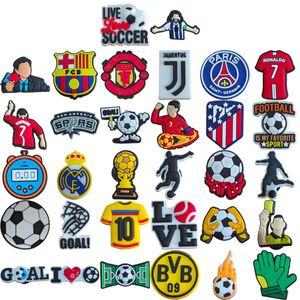 Accessoires de pièces de chaussures Nouvelles arrivantes en gros PVC Custom Clog Football Soccer Soccer Team Logo Charms Drop Livrot Otipn