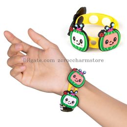 Pièces de chaussures Accessoires Chaussures Charms Fit pour la décoration de sabot Dessin animé PVC Décorations de motifs mignons et bracelet Bracelet Enfants Garçons Gi Otmux