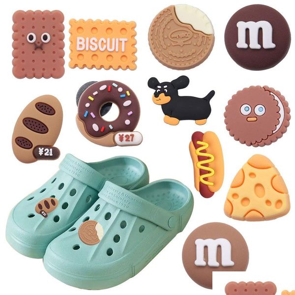 Accesorios de piezas de zapatos Venta al por mayor 100 unids PVC Alimentos Chocolate Chip Cookie Bun Charms Hebilla Decoraciones para pulsera Botón Clog Drop D Dhuts