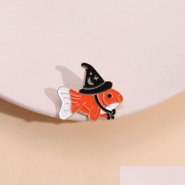 Pièces de chaussures Accessoires Broche de poisson de sorcière Films mignons Jeux Épingles en émail dur Collecter Sac à dos de dessin animé en métal Chapeau Collier Collier Badge Dhdy4