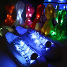 Pièces de chaussures LED Lumineux Shoelace Abs Shoelaces Night Night With Battery Outdoor Sports Chaussures Nylon Lacets