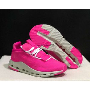 Chaussures pour femmes Nova Flux White Womans Forme Federer Tennis Chaussures de course 2023 Homme Sneakers Men Femmes Designer Woman Trail Run Dhgate Lifestyle Randonnée