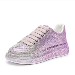 Chaussures 2022 Automn Leather Women Chaussures Nouveau style Fashion Pink Plateforme chaussures Chaussures Ins Plate-plaques baskets Tide Shine Bling Rhinaistone Chaussures