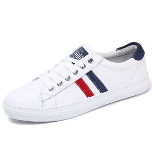 Chaussures 2023 Sneakers en cuir authentiques pour femmes Chaussures de sport à la mode décontractée Vulcanisé chaussure plate Flat Dames White Sneakers