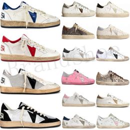 Chaussures 2024 Designer Golden Flat Sneaker Super Star Brand New Relexe Italie Sequin Classic White Do Old Dirty Casual Flat Shoe Lace Up Woman Man Man