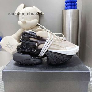 Chaussures 2024 Balmain Balmain Mens Top absorbant papa spatial de rue spatial spatial sous-marin couple de qualité des hommes de la mode Fashion Femmes Sneakers de choc sver