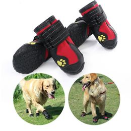 Shoes 4 pièces/ensemble de chaussures de sport pour chien de compagnie montagne portable pour animaux de compagnie semelle en PVC imperméable réfléchissant chien bottes résistant au froid neige chien chaussures