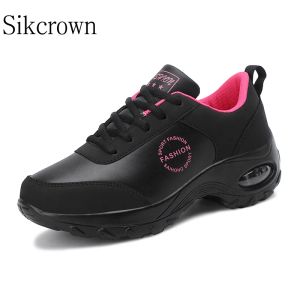 Schoenen zwarte sneakers sport vrouw platform