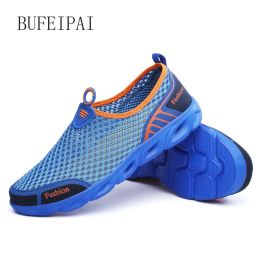 Chaussures Bufeipai Chaussures de ski nautique qui sévèrent pour femmes pour plage ou sports nautiques aqua qui sévèrent rapidement, chaussures de marche décontractées
