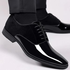 Chaussures Chaussures en cuir breveté classiques pour hommes chaussures de commerce décontractées à lacers de travail de bureau formels pour le mariage de fête masculine oxfords