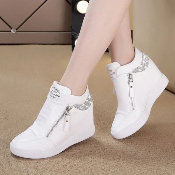 Chaussures comémore femmes coincer les baskets hautes zipper pu cuir en cuir chaussures décontractées paillettes de fond épais blancs internes hauteur plus taille 42