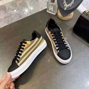 Chaussures Designer Casual Mens Brown Brown Blanc White Green Trainers Sports Sneakers Plateforme de tennis Chaussures Chaussures Chaussures Trainers