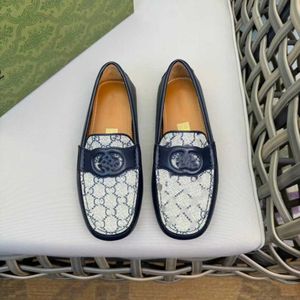 Chaussures concepteur flip mules mousse bleue