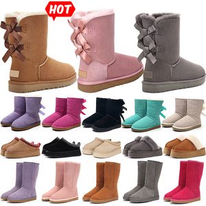 Chaussures chaussures de marque Bottes de neige de mode pour femmes Australie chaussettes chaudes à semelles épaisses Martin Bottes à plateforme moyenne Bottes d'hiver Bottes Uggzali Designer femmes formateurs