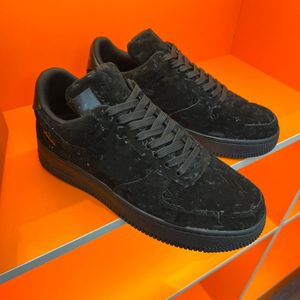 Chaussures Designer Top Edition fait à la main 2022SS LUDEN NI NI Black Men's Suede's Femme's Casual Sneakers