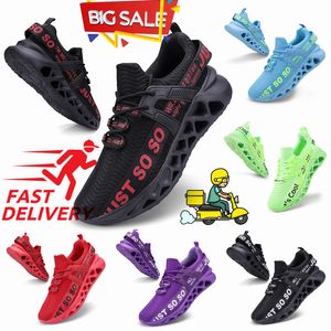 Schoenen en schoen triple dames groothandelerunner witte hardloop runnning club black volt Classic Green Cherry Bolssom Michigan Neon Hyper Red Trainers Sport 43