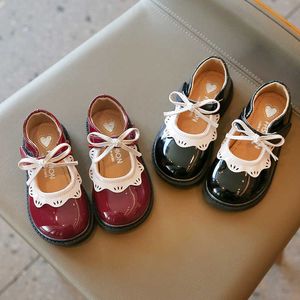 Schoenen Girl's Princess Wine Red Black Ruches Elegant Patent Leather Bowknot Children Flat Shoes 21-35 Peuter Kids Single Shoe P230314