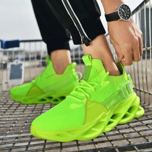 Chaussures Vente chaude Mesh Fluorescent Green Running Sneakers pour hommes Cheap Light Men's Trainers Chaussures Fashion Breathable Sport Chaussures mâle