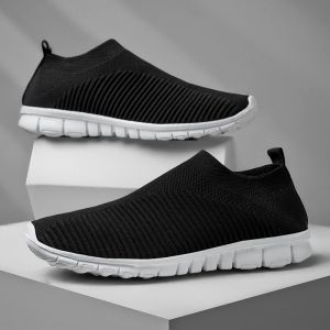 Zapatos Venta caliente Nuevo Ultralight Comunicy Casual Shoes Pareja Unisex Menores Mujeres Bocas de calcetines zapatillas Strumnos de verano