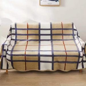 Huishoudtextiel Dekens Fluweel Anti-Pilling Draagbaar Laken Sofa Gooi Luxe Buiten Rijden Warm Designer Deken Koraal Fleece Stof Draagbaar