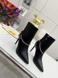 Schoenen L01 Designer Top Versie Handmade aangepaste 2022S Nieuwe 1V Home Ladies Mode Black Boots High-Haked Black Boots